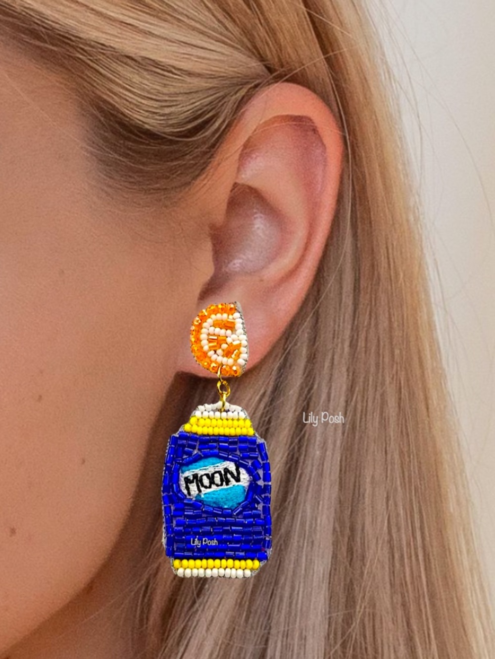 Beaded Beer Earring, Seed Bead Beer Earring, Game Day Party Favor - Picture 3 of 3